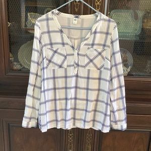 Womens Old Navy size M top white with navy stripes